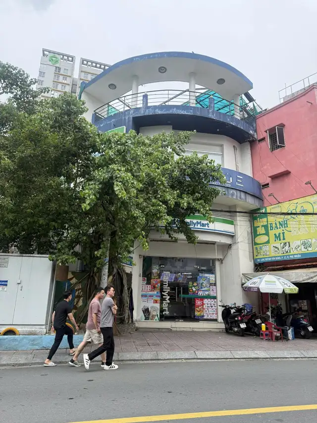 Bán nhà mặt tiền Huỳnh Văn Bánh Quận Phú Nhuận, TP.HCM – 4 phòng ngủ, giá 39 tỷ