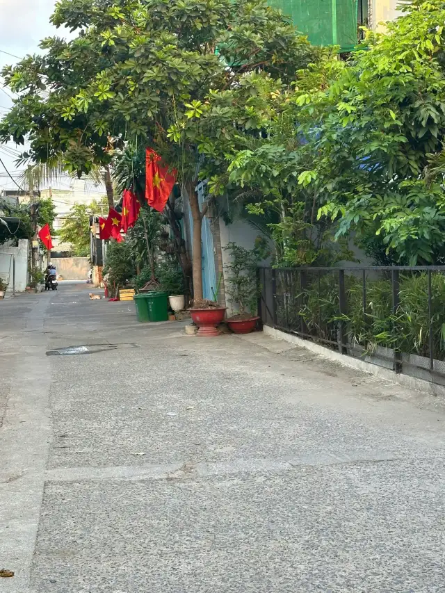 Bán nhà hẻm Thạnh Lộc 41 Quận 12, TP.HCM – 1 phòng ngủ, giá 6.5 tỷ Bán nhà hẻm Thạnh Lộc 41 Quận 12, TP.HCM – 1 phòng ngủ, giá 6.5 tỷ