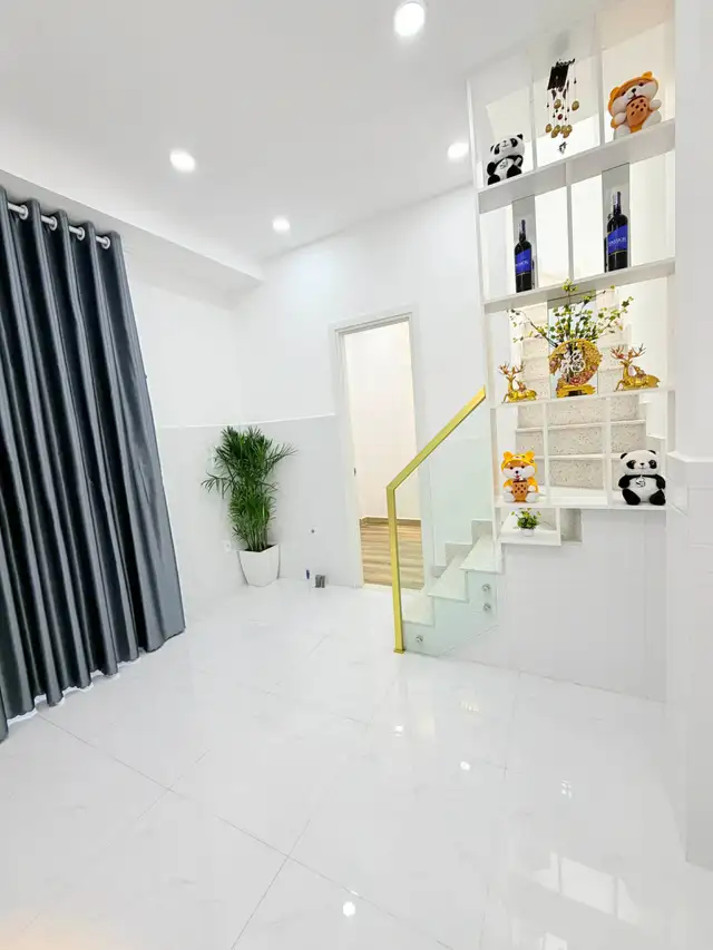 Bán nhà mặt tiền Hồng lạc Quận Tân Bình, TP.HCM – 2 phòng ngủ, giá 3.7 tỷ Bán nhà mặt tiền Hồng lạc Quận Tân Bình, TP.HCM – 2 phòng ngủ, giá 3.7 tỷ