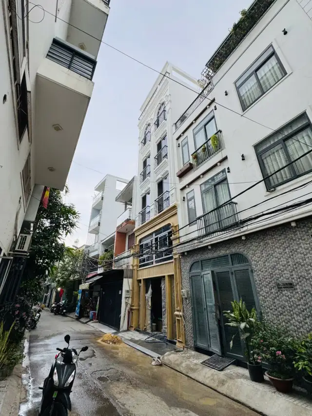 Bán nhà hẻm Phan Huy Ích Quận Gò Vấp, TP.HCM – 14 phòng ngủ, giá 14.8 tỷ Bán nhà hẻm Phan Huy Ích Quận Gò Vấp, TP.HCM – 14 phòng ngủ, giá 14.8 tỷ