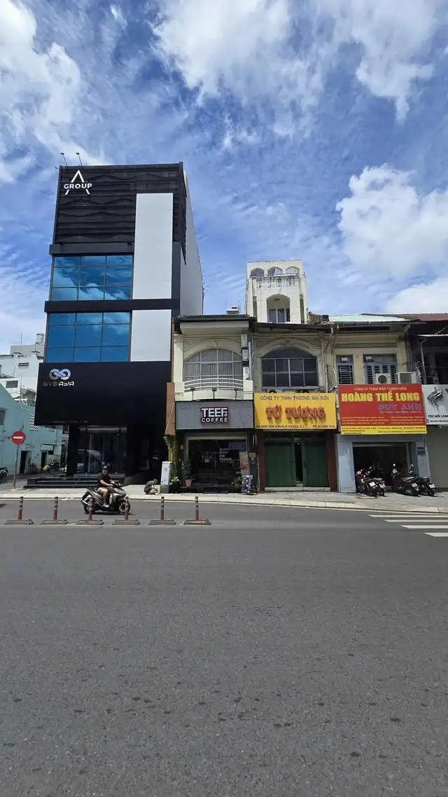 Bán nhà mặt tiền Đinh Tiên Hoàng Quận 1, TP.HCM – 4 phòng ngủ, giá 27 tỷ Bán nhà mặt tiền Đinh Tiên Hoàng Quận 1, TP.HCM – 4 phòng ngủ, giá 27 tỷ