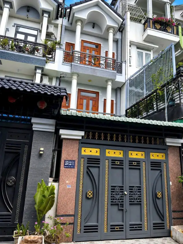 Bán nhà hẻm Thạnh Lộc 19 Quận 12, TP.HCM – 1 phòng ngủ, giá 5.8 tỷ Bán nhà hẻm Thạnh Lộc 19 Quận 12, TP.HCM – 1 phòng ngủ, giá 5.8 tỷ