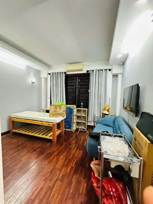 Bán nhà hẻm Tản Viên Quận Tân Bình, TP.HCM – 4 phòng ngủ, giá 9.4 tỷ Bán nhà hẻm Tản Viên Quận Tân Bình, TP.HCM – 4 phòng ngủ, giá 9.4 tỷ
