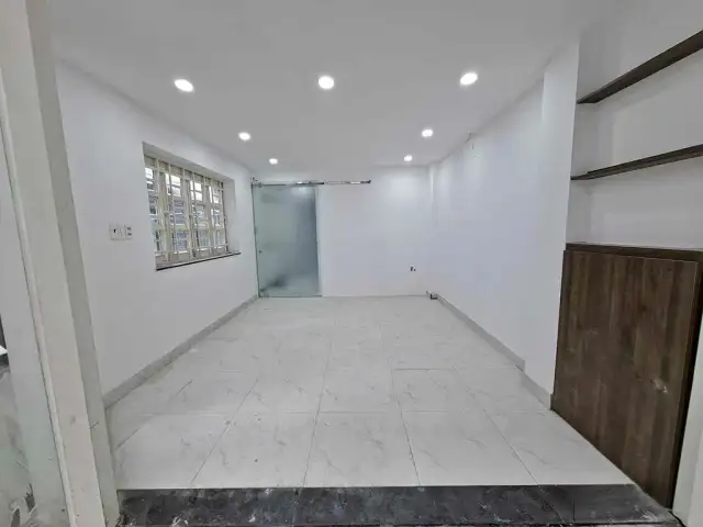 Cho thuê nhà mặt tiền Cách Mạng Tháng Tám Quận 10, TP.HCM – giá 10 triệu Cho thuê nhà mặt tiền Cách Mạng Tháng Tám Quận 10, TP.HCM – giá 10 triệu