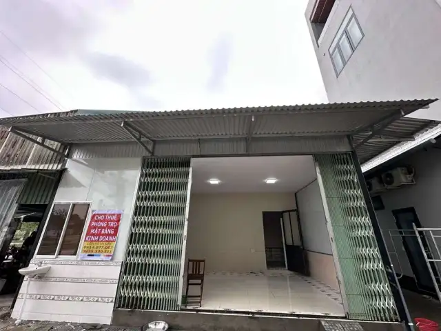 Cho thuê nhà mặt tiền Cầu vượt Thuỷ Dương Thị xã Hương Thủy, Huế – giá 3.5 triệu Cho thuê nhà mặt tiền Cầu vượt Thuỷ Dương Thị xã Hương Thủy, Huế – giá 3.5 triệu