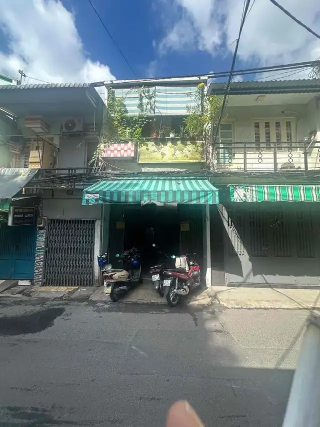 Cho thuê nhà mặt tiền Trần Văn Ðang Quận 3, TP.HCM – giá 13 triệu Cho thuê nhà mặt tiền Trần Văn Ðang Quận 3, TP.HCM – giá 13 triệu