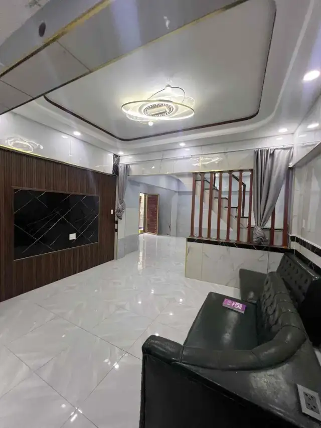 Cho thuê nhà hẻm Đồng Đen Quận Tân Bình, TP.HCM – 2 phòng ngủ, giá 13.5 triệu Cho thuê nhà hẻm Đồng Đen Quận Tân Bình, TP.HCM – 2 phòng ngủ, giá 13.5 triệu