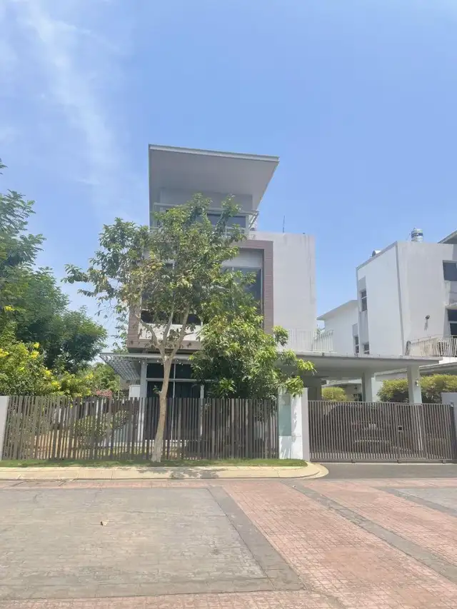 Cho thuê nhà hẻm Quận 9 cũ, TP. Thủ Đức – 4 phòng ngủ, giá 54 triệu Cho thuê nhà hẻm Quận 9 cũ, TP. Thủ Đức – 4 phòng ngủ, giá 54 triệu
