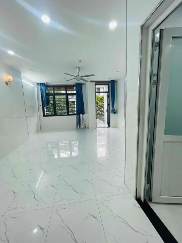 Cho thuê nhà mặt tiền Quốc Lộ 13 Thủ Đức, TP. Thủ Đức – giá 7 triệu Cho thuê nhà mặt tiền Quốc Lộ 13 Thủ Đức, TP. Thủ Đức – giá 7 triệu