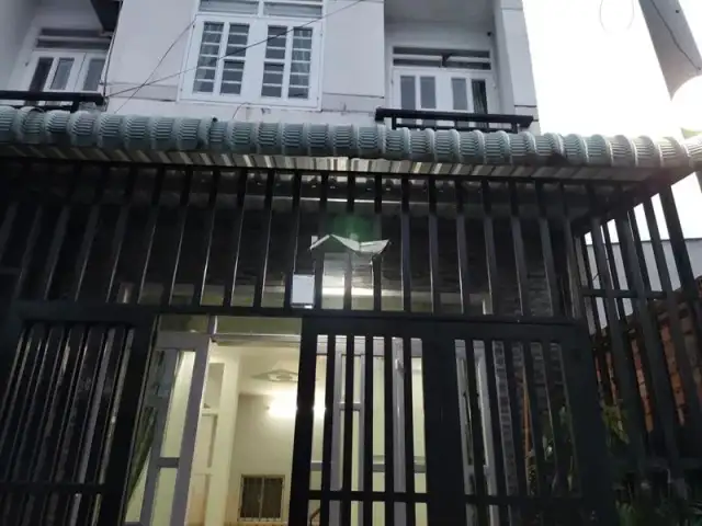 Cho thuê nhà hẻm Xuân Thới Thượng Huyện Hóc Môn, TP.HCM – 2 phòng ngủ, giá 4 triệu Cho thuê nhà hẻm Xuân Thới Thượng Huyện Hóc Môn, TP.HCM – 2 phòng ngủ, giá 4 triệu