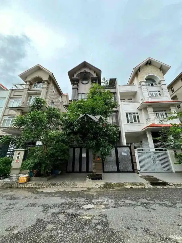 Cho thuê nhà hẻm Đường Số 8 Quận 7, TP.HCM – 6 phòng ngủ, giá 90 triệu Cho thuê nhà hẻm Đường Số 8 Quận 7, TP.HCM – 6 phòng ngủ, giá 90 triệu