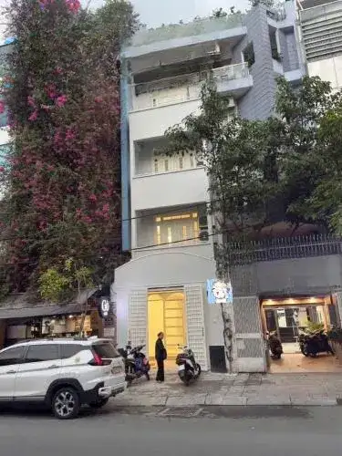 Cho thuê nhà hẻm Đường Trần Nhật Duật Quận 1, TP.HCM – 8 phòng ngủ, giá 70 triệu Cho thuê nhà hẻm Đường Trần Nhật Duật Quận 1, TP.HCM – 8 phòng ngủ, giá 70 triệu