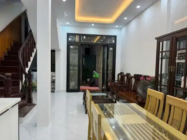 Cho thuê nhà hẻm Đường Lâm Du Bồ Đề, Hà Nội – 4 phòng ngủ, giá 8.3 tỷ Cho thuê nhà hẻm Đường Lâm Du Bồ Đề, Hà Nội – 4 phòng ngủ, giá 8.3 tỷ