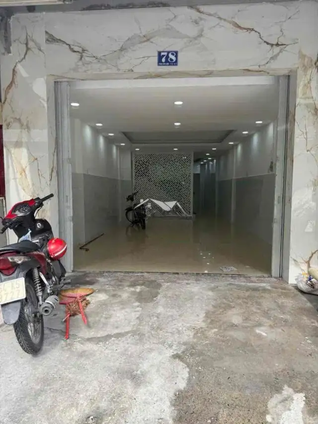 Cho thuê nhà mặt tiền Phan Xích Long Quận 11, TP.HCM – 4 phòng ngủ, giá 25 triệu