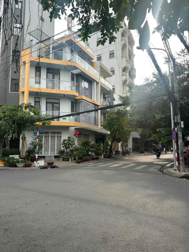 Cho thuê nhà mặt tiền Đường số 85 Quận 7, TP.HCM – giá 300 triệu
