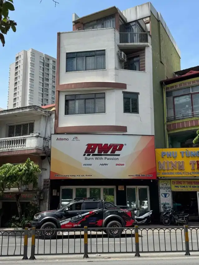 Cho thuê nhà mặt tiền Đường Kinh Dương Vương Quận 6, TP.HCM – 8 phòng ngủ, giá 45 triệu Cho thuê nhà mặt tiền Đường Kinh Dương Vương Quận 6, TP.HCM – 8 phòng ngủ, giá 45 triệu