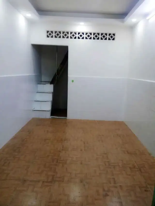 Cho thuê nhà hẻm Đường Trục Quận Bình Thạnh, TP.HCM – 1 phòng ngủ, giá 4.5 triệu Cho thuê nhà hẻm Đường Trục Quận Bình Thạnh, TP.HCM – 1 phòng ngủ, giá 4.5 triệu