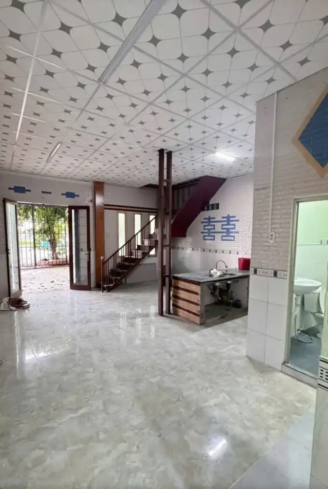 Cho thuê nhà mặt tiền Võ Văn Kiệt Quận Bình Thủy, Cần Thơ – 1 phòng ngủ, giá 40 triệu