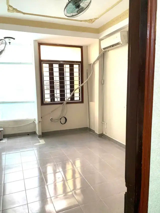 Cho thuê căn hộ chung cư Quận 5, TP.HCM – 3 phòng ngủ, giá 12 triệu