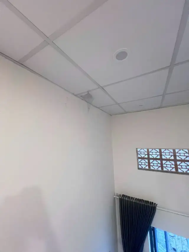 Cho thuê căn hộ chung cư Phố Tứ Liên Hồng Hà, Hà Nội – 1 phòng ngủ, giá 3.5 triệu Cho thuê căn hộ chung cư Phố Tứ Liên Hồng Hà, Hà Nội – 1 phòng ngủ, giá 3.5 triệu