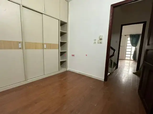 Cho thuê nhà hẻm Bùi Đình Túy Bình Thạnh, TP.HCM – 4 phòng ngủ, giá 17 triệu