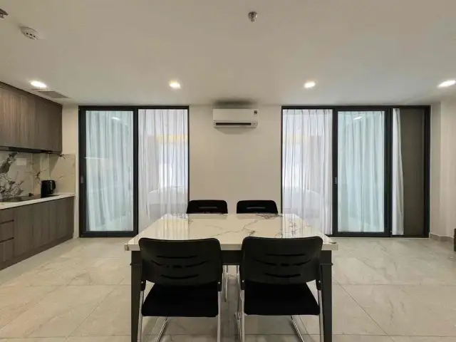 Cho thuê căn hộ dịch vụ Đường Lê Văn Sỹ Quận 3, TP.HCM – 2 phòng ngủ, giá 14 triệu Cho thuê căn hộ dịch vụ Đường Lê Văn Sỹ Quận 3, TP.HCM – 2 phòng ngủ, giá 14 triệu