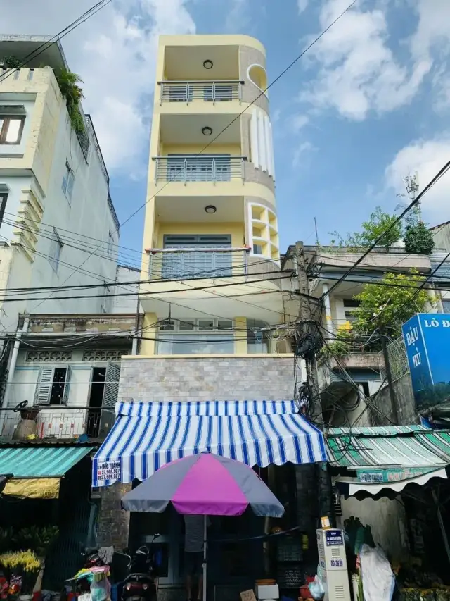 Cho thuê nhà mặt tiền Nguyễn Duy Dương Quận 10, TP.HCM – 4 phòng ngủ, giá 27.5 triệu Cho thuê nhà mặt tiền Nguyễn Duy Dương Quận 10, TP.HCM – 4 phòng ngủ, giá 27.5 triệu