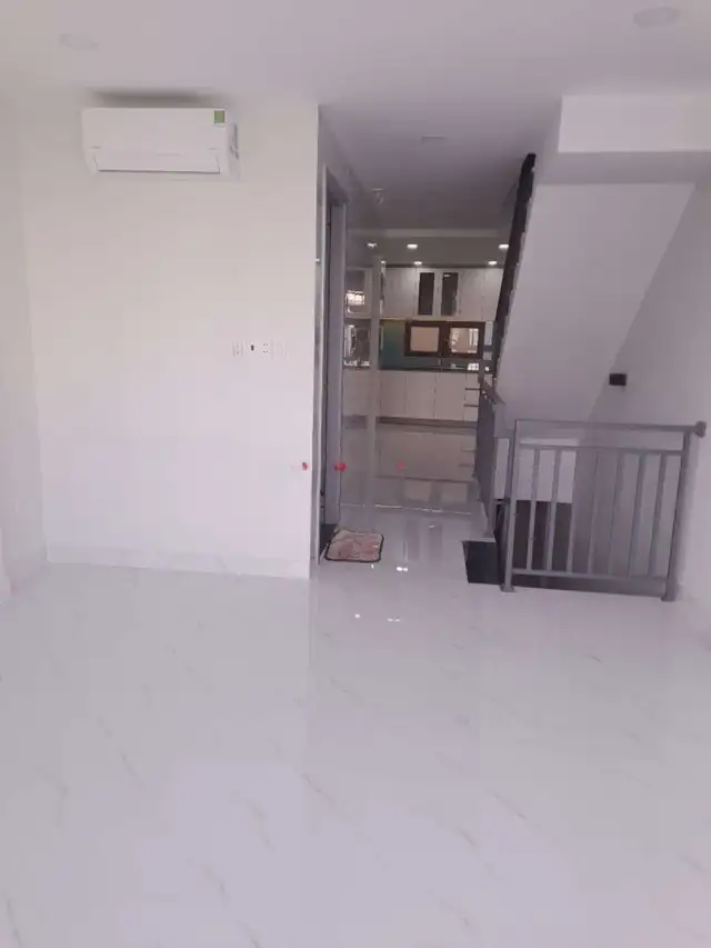Cho thuê nhà mặt tiền Kênh Tân Hóa Quận 6, TP.HCM – 5 phòng ngủ, giá 25 triệu Cho thuê nhà mặt tiền Kênh Tân Hóa Quận 6, TP.HCM – 5 phòng ngủ, giá 25 triệu