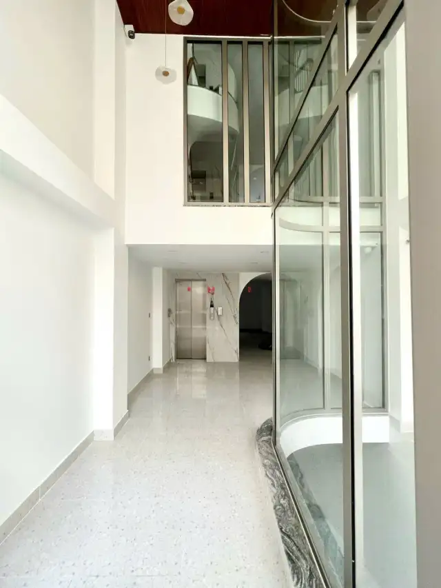 Cho thuê nhà mặt tiền Đặng Tất Quận 1, TP.HCM – giá 30 triệu