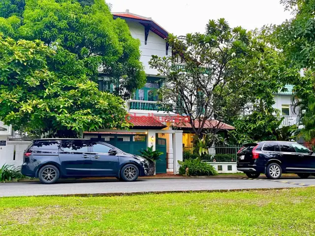 Cho thuê nhà hẻm Nguyễn Văn Hưởng Quận 2, TP.HCM – 5 phòng ngủ, giá 159 triệu