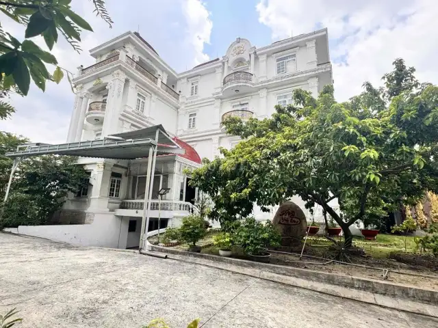 Cho thuê nhà hẻm Đông Bắc Quận 12, TP.HCM – 8 phòng ngủ, giá 90 triệu Cho thuê nhà hẻm Đông Bắc Quận 12, TP.HCM – 8 phòng ngủ, giá 90 triệu