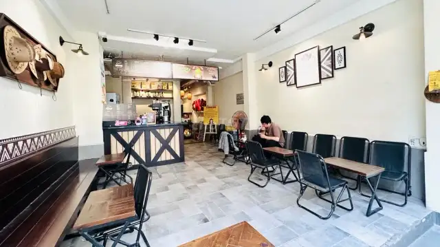 Cho thuê nhà mặt tiền Đường Trần Hưng Đạo Quận 1, TP.HCM – giá 16 triệu Cho thuê nhà mặt tiền Đường Trần Hưng Đạo Quận 1, TP.HCM – giá 16 triệu