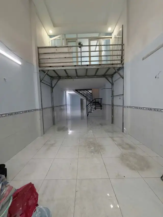 Cho thuê nhà mặt tiền Nguyễn Sỹ Sách Tân Bình, TP.HCM – 2 phòng ngủ, giá 15 triệu