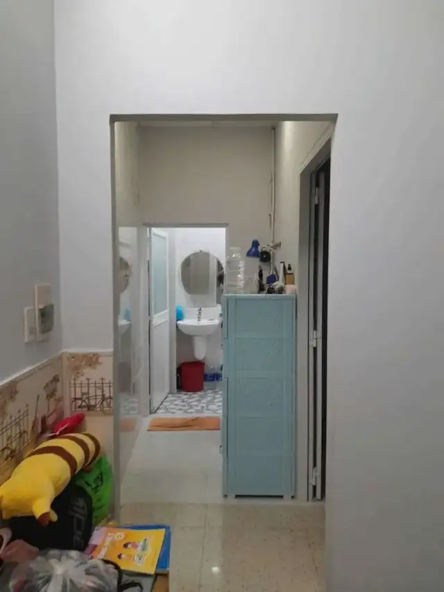 Cho thuê nhà hẻm Nguyễn Bá Tòng Tân Bình, TP.HCM – 3 phòng ngủ, giá 6 triệu Cho thuê nhà hẻm Nguyễn Bá Tòng Tân Bình, TP.HCM – 3 phòng ngủ, giá 6 triệu