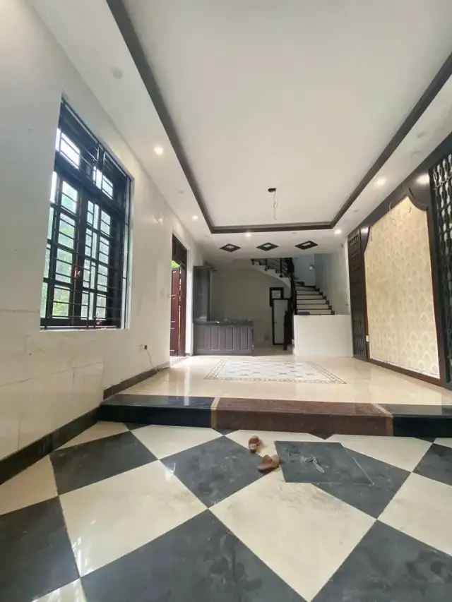 Cho thuê nhà hẻm Dương Văn Bé Hai Bà Trưng, Hà Nội – 2 phòng ngủ, giá 16 triệu