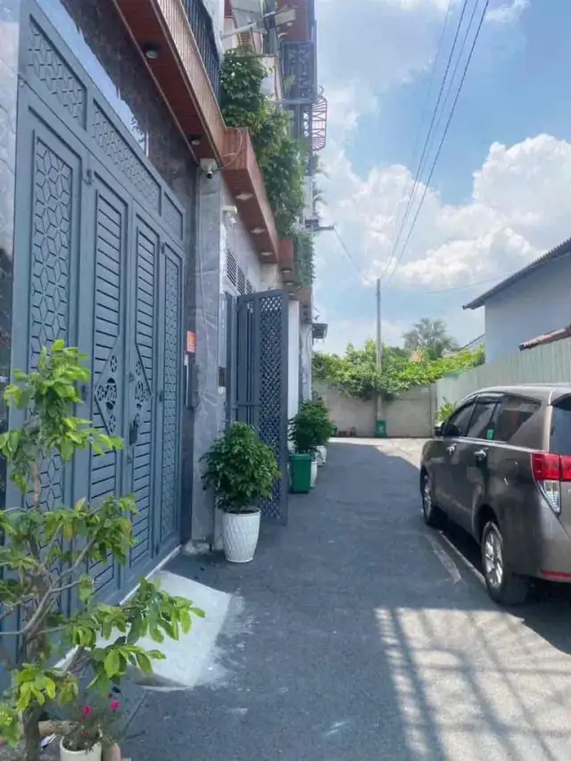 Cho thuê nhà hẻm Thạnh Lộc Quận 12, TP.HCM – 3 phòng ngủ, giá 15 triệu Cho thuê nhà hẻm Thạnh Lộc Quận 12, TP.HCM – 3 phòng ngủ, giá 15 triệu