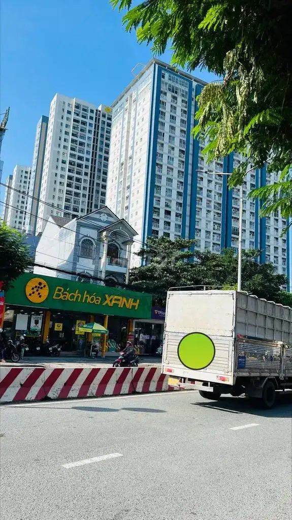 Bán nhà hẻm Đường tỉnh 743B Dĩ An, TP.HCM – 4 phòng ngủ, giá 4.4 tỷ Bán nhà hẻm Đường tỉnh 743B Dĩ An, TP.HCM – 4 phòng ngủ, giá 4.4 tỷ