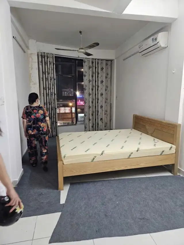 Cho thuê nhà mặt tiền Cách Mạng Tháng Tám Quận Tân Bình, TP.HCM – 4 phòng ngủ, giá 28 triệu Cho thuê nhà mặt tiền Cách Mạng Tháng Tám Quận Tân Bình, TP.HCM – 4 phòng ngủ, giá 28 triệu