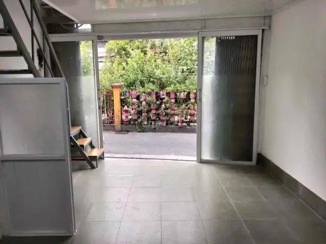 Cho thuê nhà mặt tiền Mai Văn Ngọc Quận Phú Nhuận, TP.HCM – 2 phòng ngủ, giá 7.5 triệu