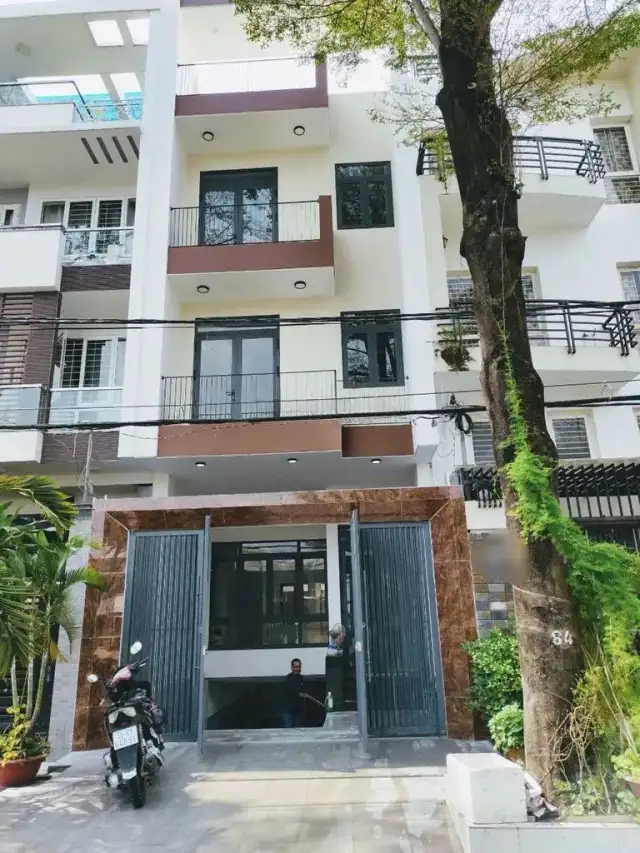 Cho thuê nhà hẻm Cầu vượt Hoàng Hoa Thám Quận Tân Bình, TP.HCM – 5 phòng ngủ, giá 24 triệu
