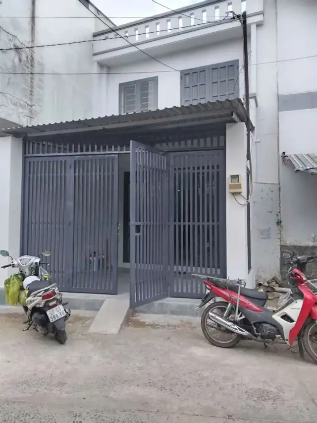 Cho thuê nhà hẻm Tân Thới Nhất Quận 12, TP.HCM – 3 phòng ngủ, giá 11 triệu