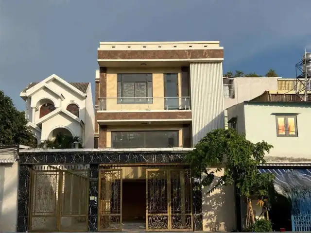 Cho thuê nhà mặt tiền Đường Kinh Dương Vương Bình Tân, TP.HCM – 5 phòng ngủ, giá 30 triệu Cho thuê nhà mặt tiền Đường Kinh Dương Vương Bình Tân, TP.HCM – 5 phòng ngủ, giá 30 triệu