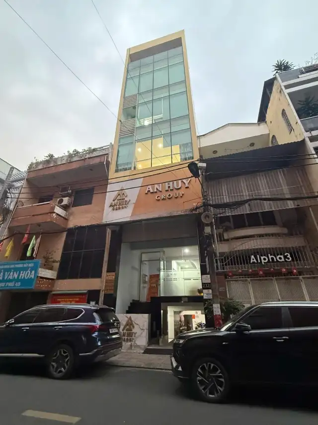 Cho thuê văn phòng Đường Cộng Hòa Quận Tân Bình, TP.HCM – 10 phòng ngủ, giá 60 triệu