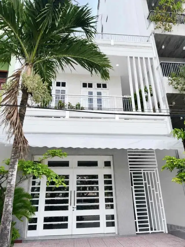 Cho thuê nhà mặt tiền Đường Lê Văn Hiến Ngũ Hành Sơn, Đà Nẵng – 3 phòng ngủ, giá 20 triệu