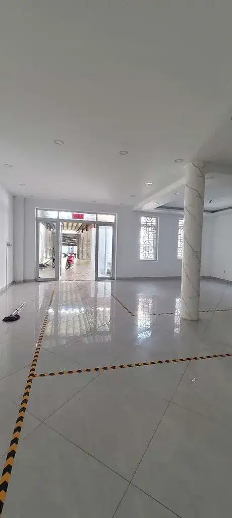 Cho thuê nhà mặt tiền đường song hành F ĐÔNG HƯNG THUẬN Quận 12, Ho Chi Minh – 3 phòng ngủ, giá 35 triệu Cho thuê nhà mặt tiền đường song hành F ĐÔNG HƯNG THUẬN Quận 12, Ho Chi Minh – 3 phòng ngủ, giá 35 triệu