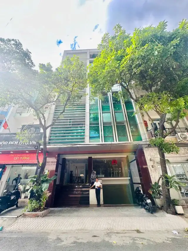 Cho thuê nhà mặt tiền Hoa Hồng Quận Phú Nhuận, TP.HCM – 4 phòng ngủ, giá 54 triệu Cho thuê nhà mặt tiền Hoa Hồng Quận Phú Nhuận, TP.HCM – 4 phòng ngủ, giá 54 triệu