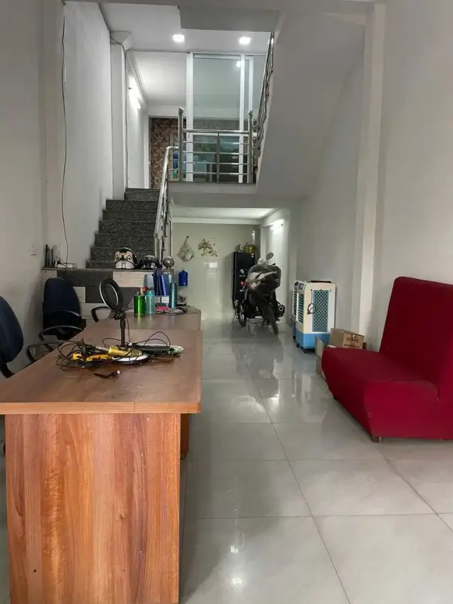 Cho thuê nhà mặt tiền Lê Trọng Tấn Dương Nội, Hà Nội – 4 phòng ngủ, giá 13 triệu Cho thuê nhà mặt tiền Lê Trọng Tấn Dương Nội, Hà Nội – 4 phòng ngủ, giá 13 triệu
