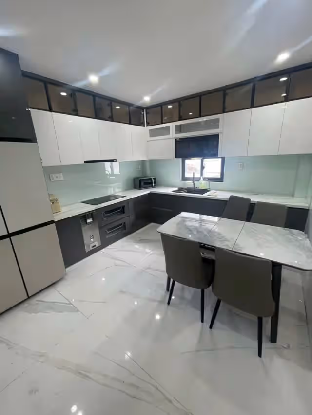 Bán nhà mặt tiền Đường Lý Thường Kiệt Quận 10, TP.HCM – 8 phòng ngủ, giá 30.5 tỷ Bán nhà mặt tiền Đường Lý Thường Kiệt Quận 10, TP.HCM – 8 phòng ngủ, giá 30.5 tỷ
