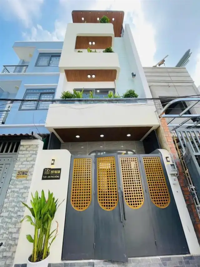 Bán nhà hẻm Thạnh Lộc Quận 12, TP.HCM – 4 phòng ngủ, giá 5.7 tỷ Bán nhà hẻm Thạnh Lộc Quận 12, TP.HCM – 4 phòng ngủ, giá 5.7 tỷ