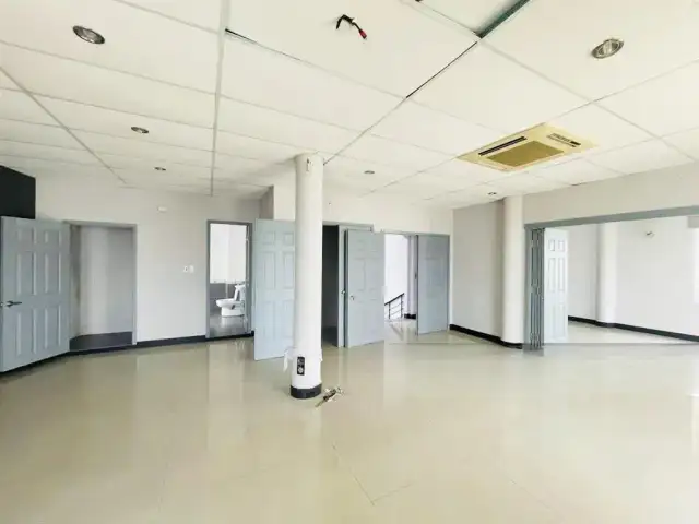 Cho thuê nhà mặt tiền Đường 3 Tháng 2 Hải Châu, Đà Nẵng – 7 phòng ngủ, giá 35 triệu Cho thuê nhà mặt tiền Đường 3 Tháng 2 Hải Châu, Đà Nẵng – 7 phòng ngủ, giá 35 triệu